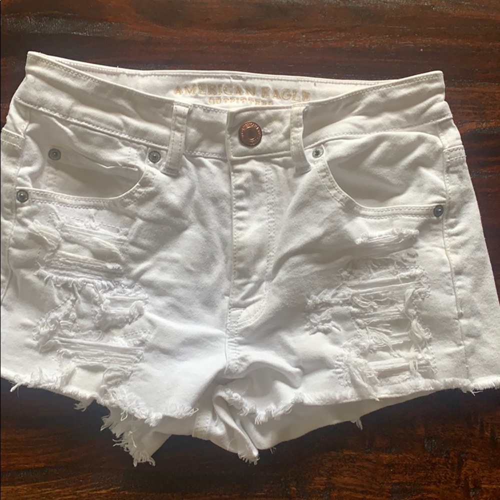 American Eagle Women’s White Jean Shorts